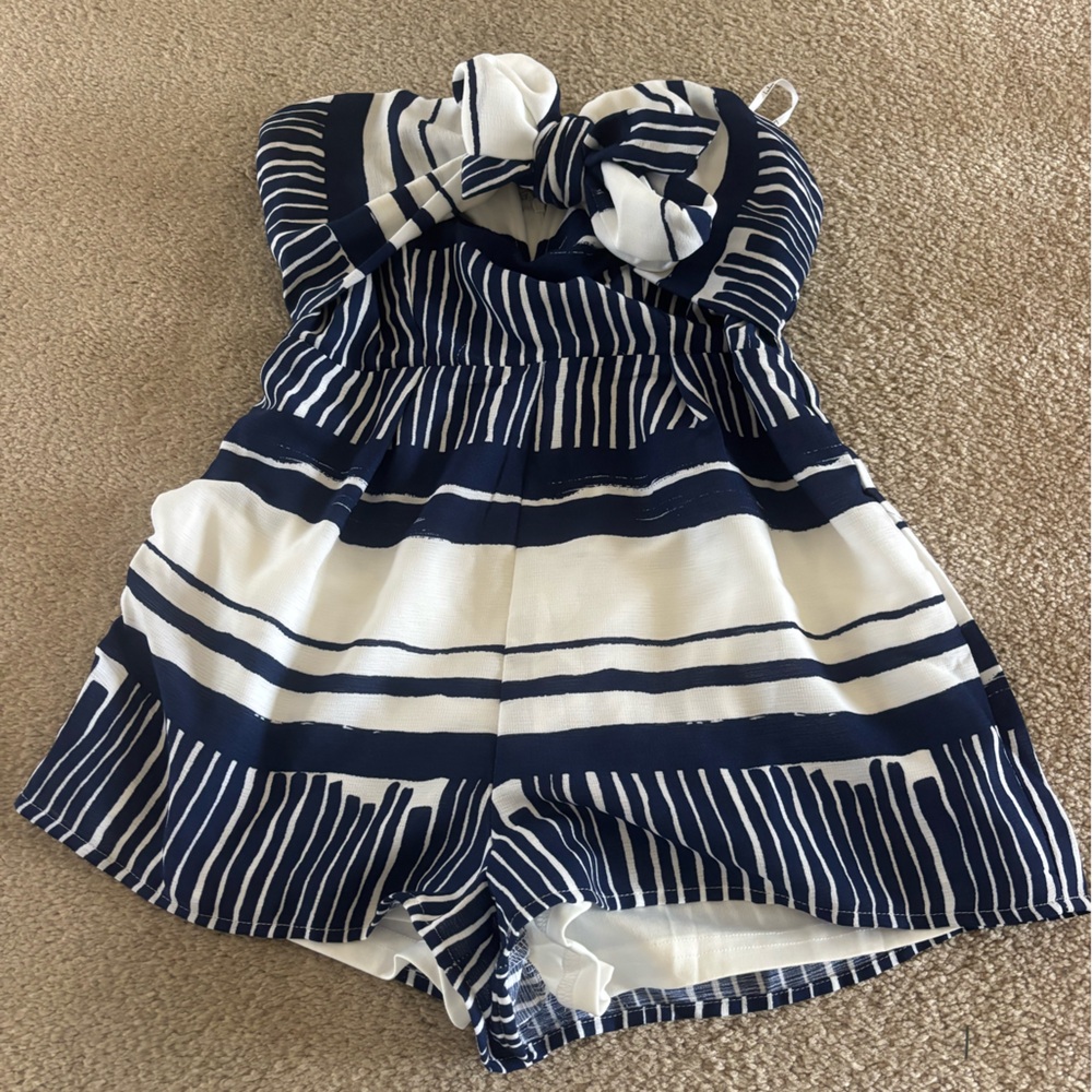 Strapless romper with tie in the front size small from Lulus